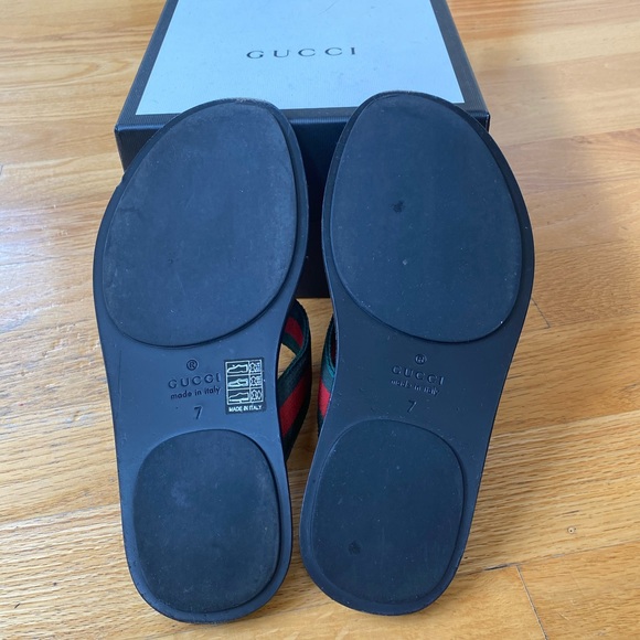 Gucci leather sandals with logo - Picture 2 of 3